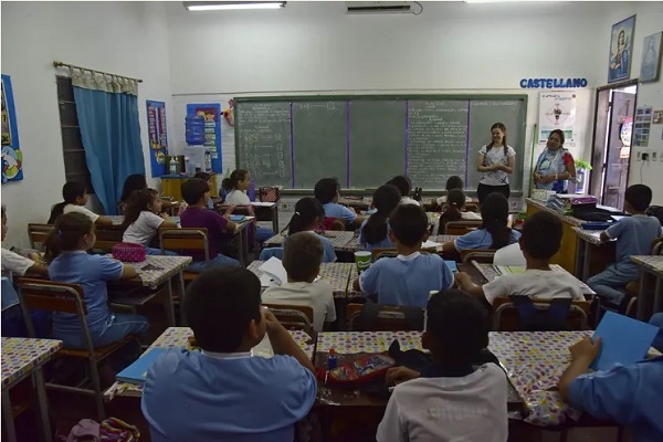 Docentes solicitan cambios en calendario escolar y suspensión de clases post-evaluaciones