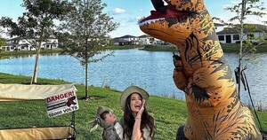 La Nación / Stephi Stegman recreó “Jurassic Park” para su hijo Bruno