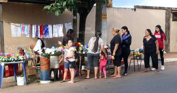 La Nación / Intensifican la limpieza y la seguridad en los cementerios de Asunción