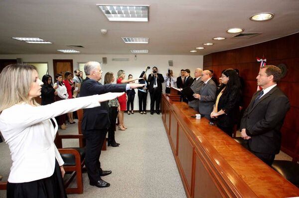 Tomaron juramento a magistrados designados para distintas circunscripciones del país