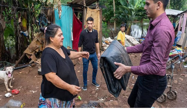 100 familias permanecen en refugios, gobernador de Alto Paraná declaró emergencia