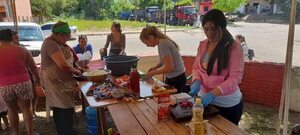 Voluntarias piden más apoyo para poder asistir a damnificados por inundaciones en Ayolas - Nacionales - ABC Color