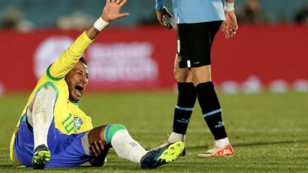 Neymar será sometido a cirugía este jueves en Brasil