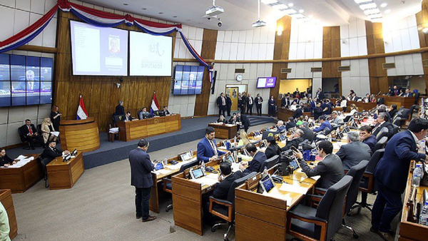 Diputados aprueba regular el ejercicio de la medicina estética y proyecto pasa al Senado