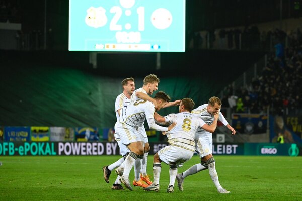 Versus / Bayern Múnich, eliminado de la Copa de Alemania por un equipo de tercera división