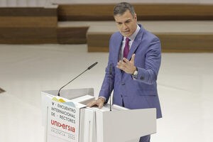 Pedro Sánchez está "emulando los consejos populistas argentinos", según expresidente Macri - MarketData