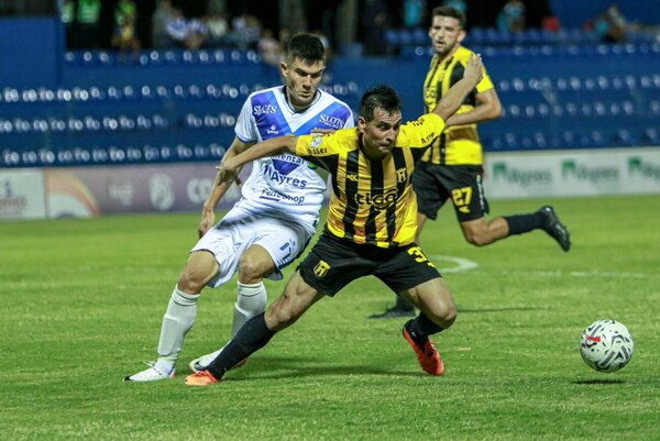 Versus / Tras los goles anulados, el presidente de Ameliano disparó contra el arbitraje