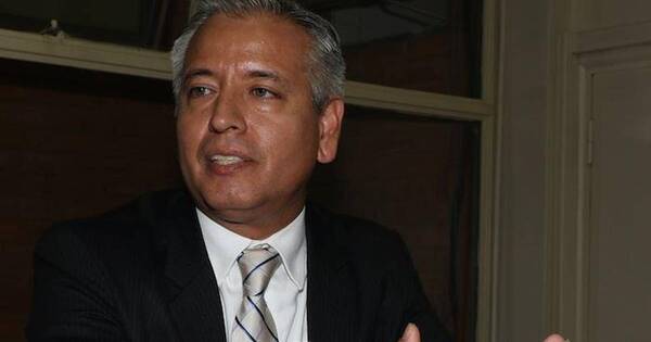 La Nación / Cambian a director de Protocolo y Ceremonial de la Corte