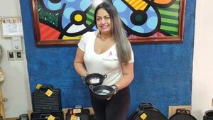 Periodista denunció que no le dejaron entrar al teatro municipal por llevar calza