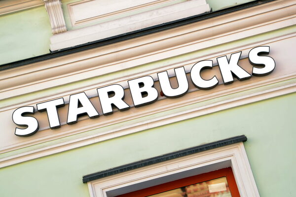 Justicia brasileña condiciona acogida a la ley de quiebras de dueña de Starbucks y Subway - MarketData