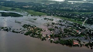 Parte de Ayolas desaparece bajo agua