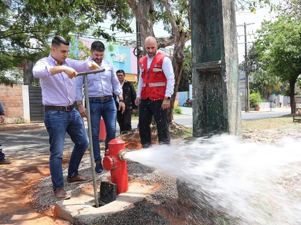 Essap y comuna capitalina, amplían hidrantes en Asunción - La Tribuna