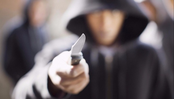 Diario HOY | Joven y adolescente son procesados por robo agravado
