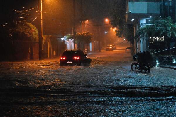 Raudales en Lambaré: solo el desagüe pluvial traerá solución, afirma intendente | 1000 Noticias