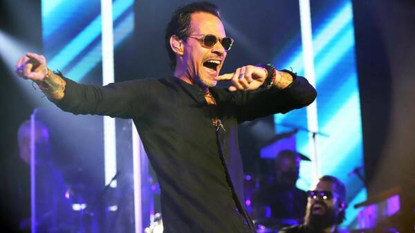 [VIDEO] ¡Mirá cómo Marc Anthony invitó a sus fans de Paraguay a su concierto!