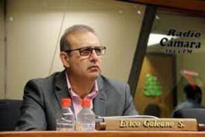 Fiscalía logra seis meses más para investigar a Erico Galeano - Judiciales.net
