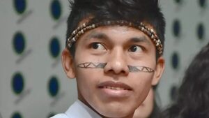 Éver Vera sigue cosechando éxitos con sus diseños de alta costura