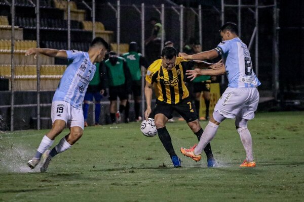 Versus / Peligroso bajón: Guaraní lleva 4 partidos sin ganar y sin poder marcar goles
