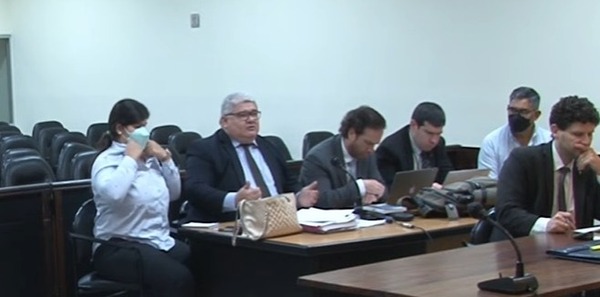 Defensa de Patricia Ferreira pide absolución porque Fiscalía no pudo comprobar el contrabando