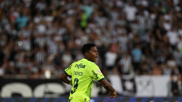 Endrick, “el nuevo Pelé", eclipsa con doblete al líder Botafogo