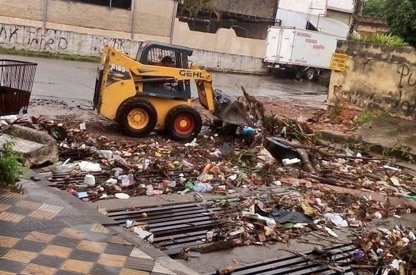 Diario HOY | Lo de siempre en Asunción: basura acumulada y árboles caídos tras la tormenta