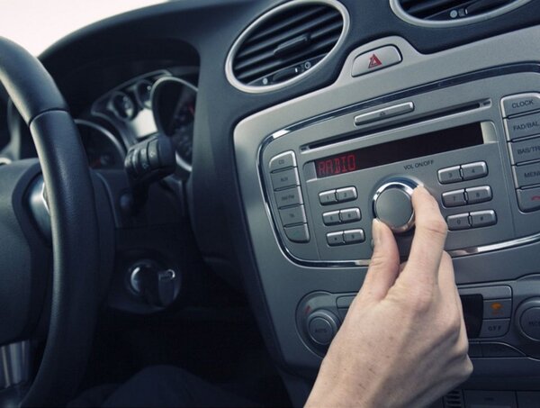 Radio AM/FM es el medio Nº 1 escuchado en vehículos, revela estudio · Radio Monumental 1080 AM