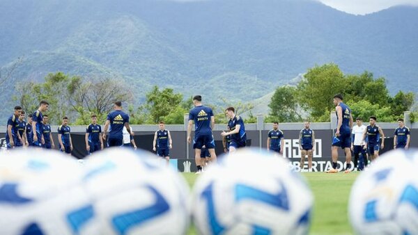 Boca se entrena por primera vez en Brasil