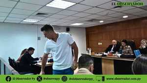 Churín afirma que contadora ofreció pagar impuestos a pesar de no figurar en contrato