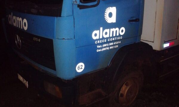 Delincuentes intentan interceptar con disparos a camioneros