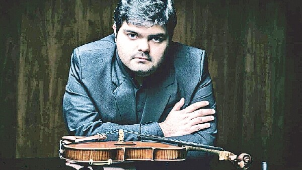 Destacado violinista se presentará con la OSCA en el Municipal