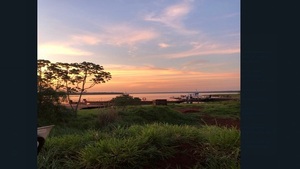 Canoa vuelca en el lago Itaipú y hay un desaparecido - Noticias Paraguay