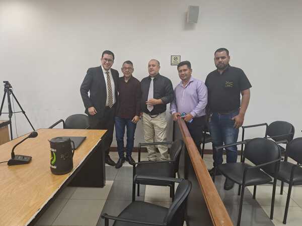 Tres años después absuelven a abogado por supuesto hecho de abuso sexual - Oasis FM 94.3
