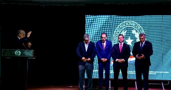 Ministros de Santi participan de un "desayuno de oración" con evangélicos tras la "traición" por el acuerdo con la UE