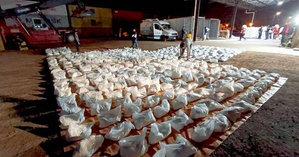 La Nación / Ordenan rebeldía y captura de imputados por carga de 3.300 kilos de cocaína