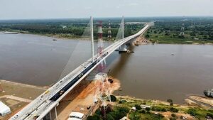 Puente “Héroes del Chaco”: Peña busca frenar la demanda de los Maká - Economía - ABC Color