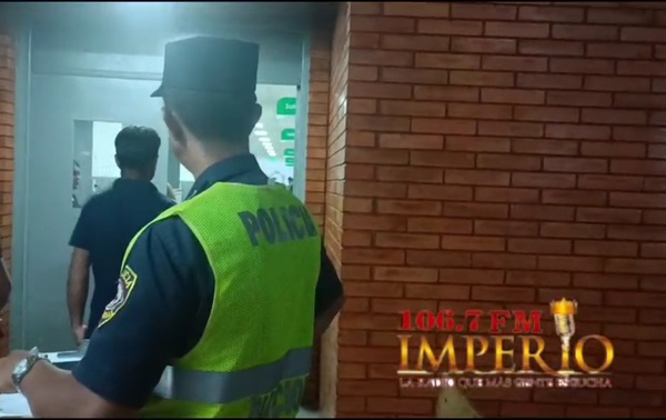Adolescentes detenidos con droga habrían manoseado a alumnas de una escuela en Jardín Aurora - Radio Imperio 106.7 FM