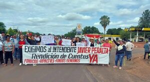 Exigen que la CGR audite municipio - Política - ABC Color