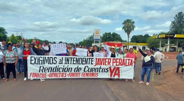 Exigen que la CGR audite municipio - Política - ABC Color