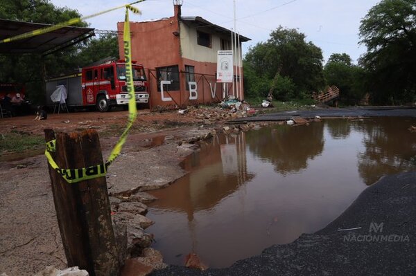 Criminal desidia: calles que van al arroyo sin barrera de protección, una trampa mortal