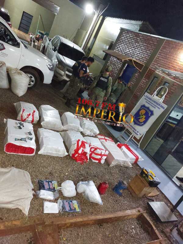 Antinarcóticos decomisa más de 600 kilos de marihuana de una vivienda - Radio Imperio 106.7 FM