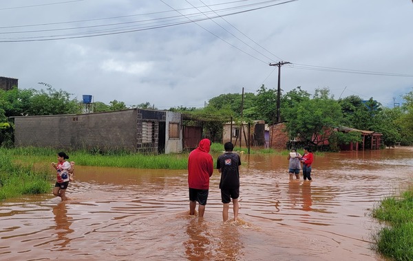 De nuevo, casas de barrios San Alfredo, 23 de Octubre y Che la Reina bajo agua - La Clave