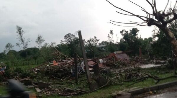 Unas 2.000 familias desplazadas por las inundaciones - Oasis FM 94.3