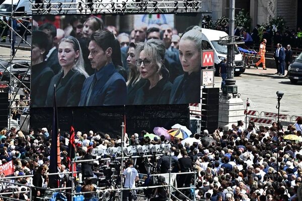 Los hijos de Berlusconi retiran las ayudas económicas y pisos a las chicas “Bunga Bunga” - Mundo - ABC Color