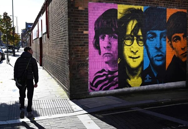 Llega la “última canción” de The Beatles gracias a la polémica inteligencia artificial - Música - ABC Color