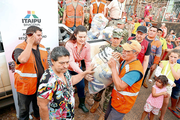 Al menos 3 mil personas damnificadas con las inundaciones en el Este - La Clave