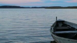Diario HOY | Pescador volcó con su canoa en el lago Itaipú: su hermano regresó, pero él no