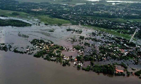 Incesante crecida del río Paraná ya desplazó a 2.000 familias – Prensa 5