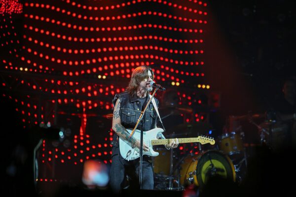 ¡Tremendo show de Juanes en Paraguay: cantó "Recuerdos de Ypacaraí"! - Unicanal