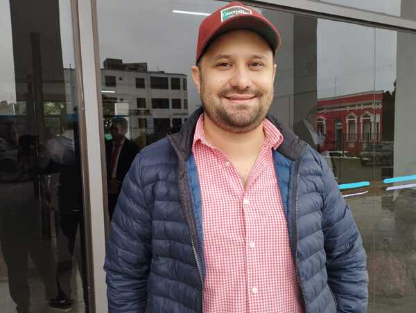 EDILES DEPARTAMENTALES ACOMPAÑAN PROYECTOS DE LA GOBERNACIÓN DEL GUAIRÁ.
