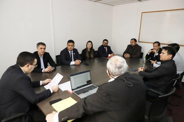 Diario HOY | Desvinculados de Itaipú: tripartita queda para la próxima
